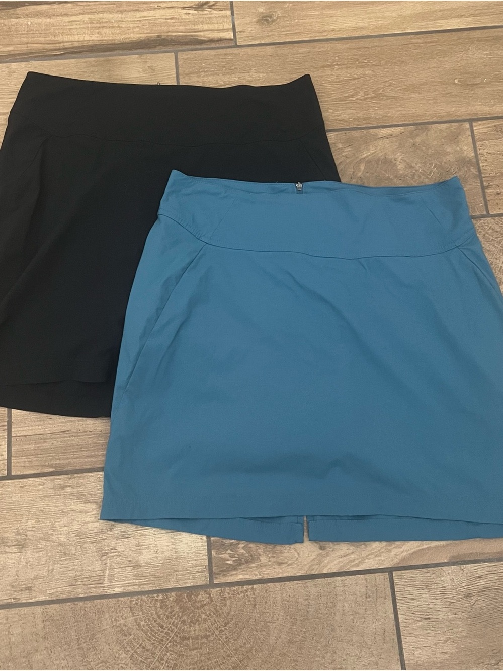 Royal Robbins Discovery Skort III Size 10 Lot Of 2 Teal And Black  Style 572